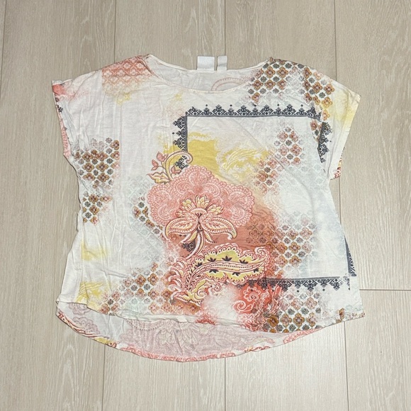 Chico's Tops - 3/$10 Chico's Floral Short Sleeve Top in Cream and Pink